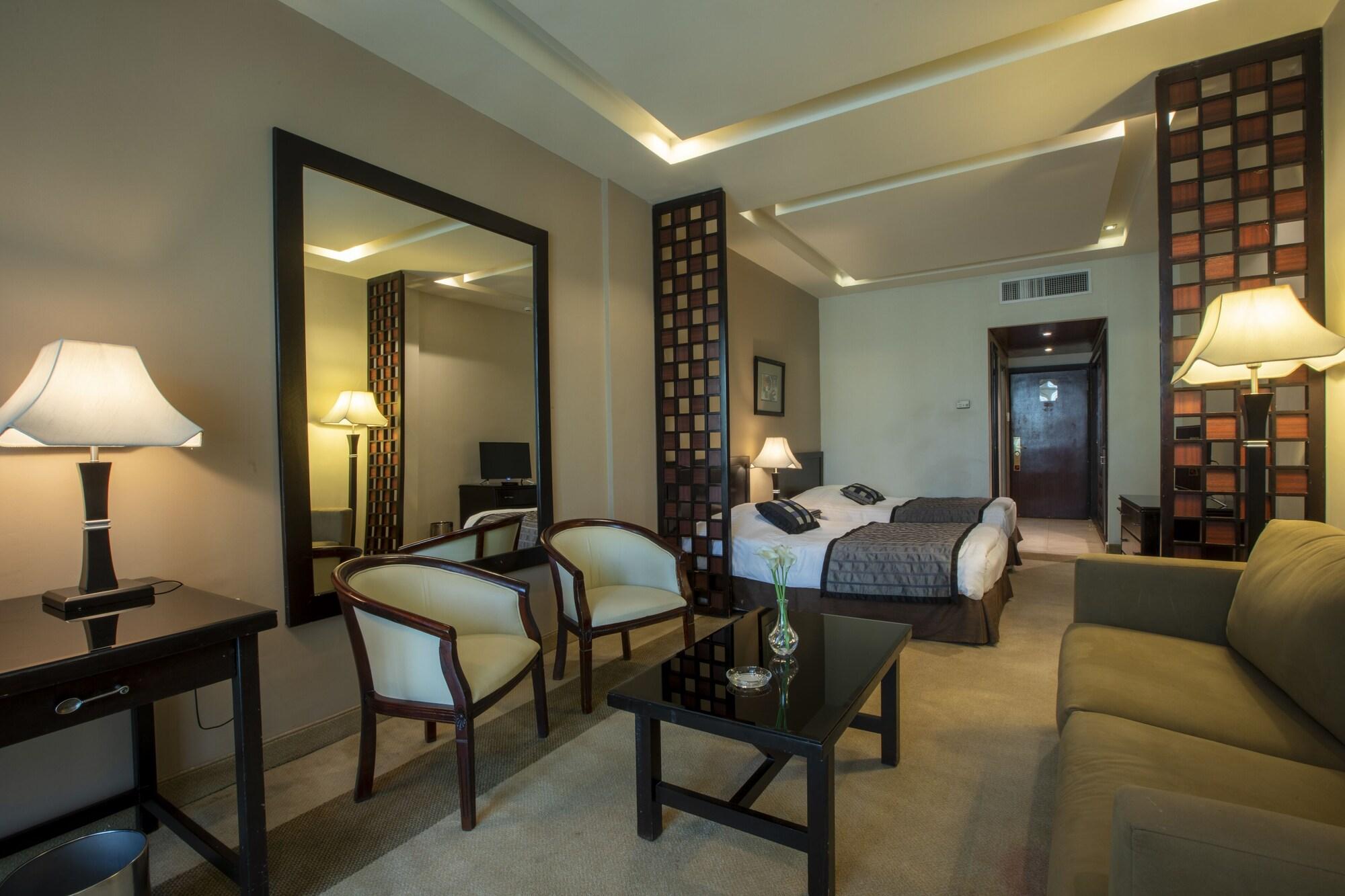Century Park Hotel Amman Extérieur photo