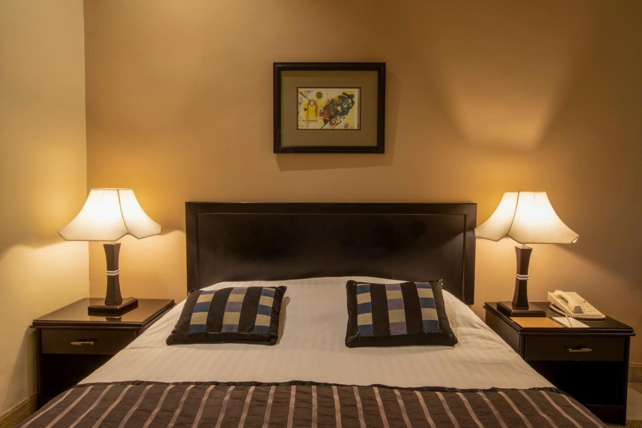 Century Park Hotel Amman Extérieur photo