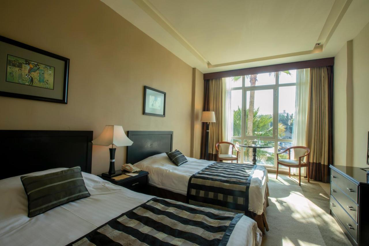 Century Park Hotel Amman Extérieur photo